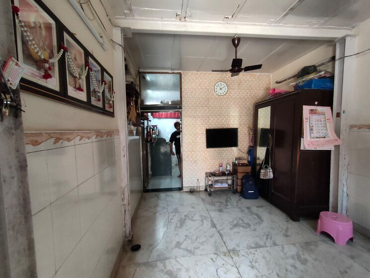  Parking, charkop sector 5 2 Bedroom 500 Sq.Ft. Independent House In Charkop Sector 5 Mumbai 8685673