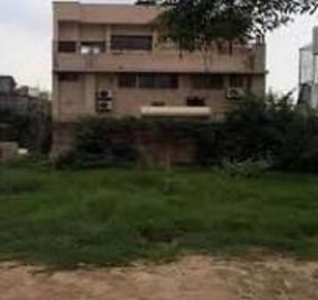 Plot Area in  Plot at DLF Royale Residences, Dlf Phase I – for Sale