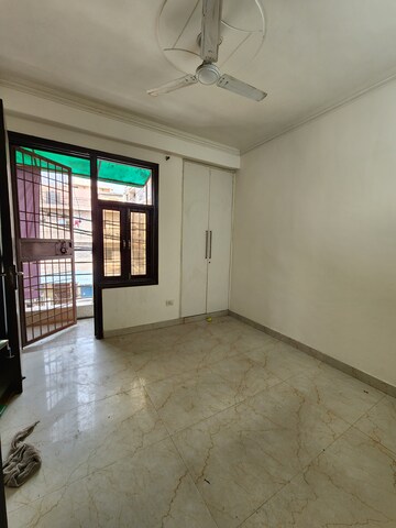 1 BHK Builder Floor For Rent in Chattarpur