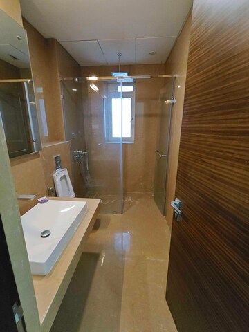 Furnished Amenities in 3 BHK Apartment at Raheja Imperia, Worli – for Rent