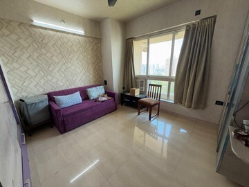 Living Room in 3 BHK Apartment at Hiranandani Meadows, Manpada – for Sale
