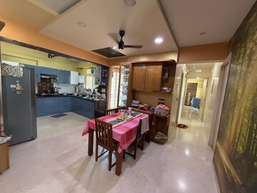 Parking in 3 BHK Apartment at Hiranandani Meadows, Manpada – for Sale