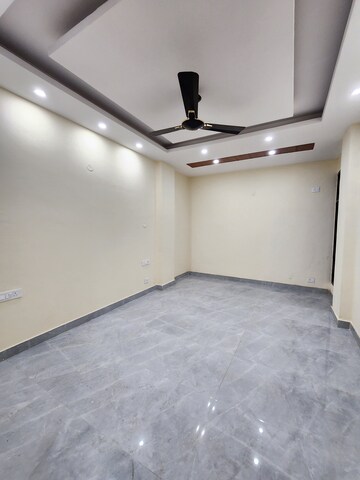 Building Lobby in 3 BHK Builder Floor at Chattarpur – for Rent