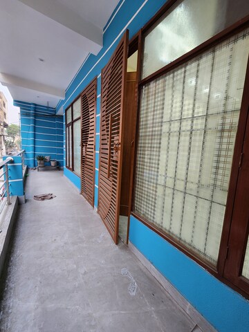 Furnished Amenities in 3 BHK Builder Floor at Chattarpur – for Rent