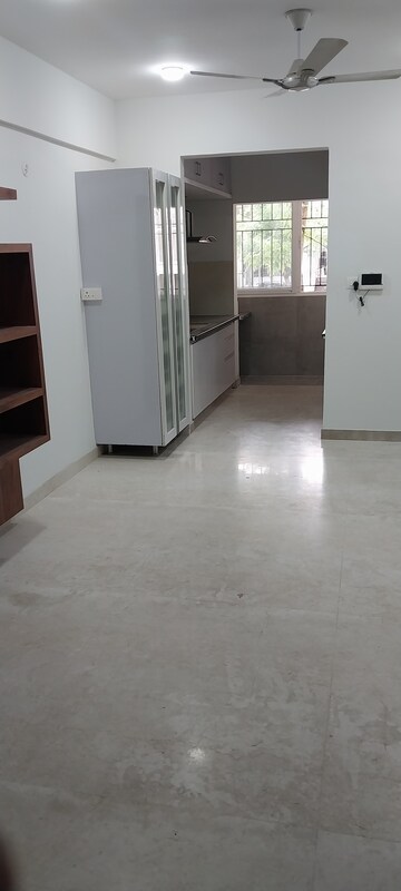 Room in 3 BHK Apartment at Basavanagudi – for Rent