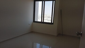 Room in 3 BHK Apartment at Rohan Madhuban Phase 2, Bavdhan – for Rent