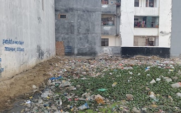 Plot For Sale in Girp Society, Dlf Ankur Vihar