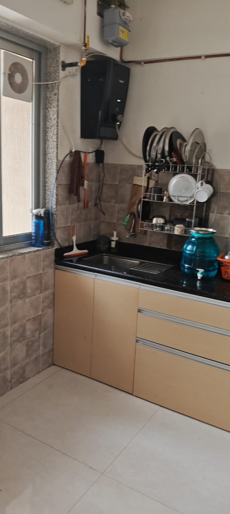 Kitchen, andheri east 1.5 Bedroom 550 Sq.Ft. Apartment In Andheri East Mumbai 8686101