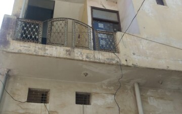 Plot For Sale in Girp Society, Dlf Ankur Vihar