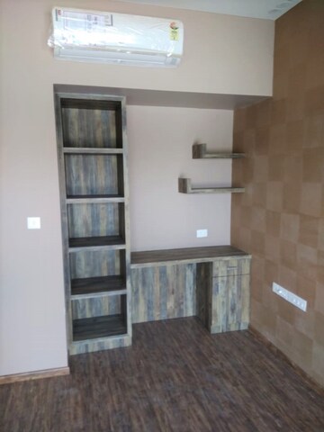 2 BHK Apartment For Rent in Lodha Meridian, Kukatpally