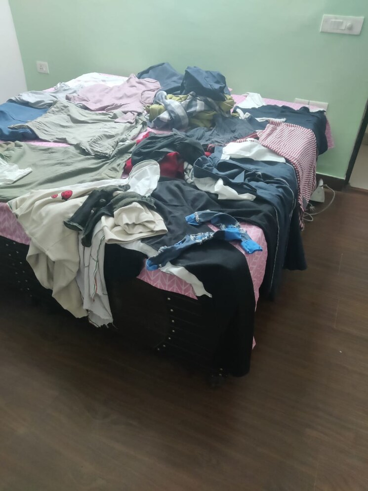 Bedroom, krishna nagar 3 Bedroom 910 Sq.Ft. Builder Floor In Krishna Nagar Delhi 8686219