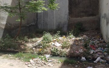 Plot For Sale in Girp Society, Dlf Ankur Vihar