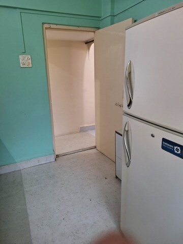 Room in 1 BHK Apartment at Manish Darshan Andheri, Andheri East – for Rent