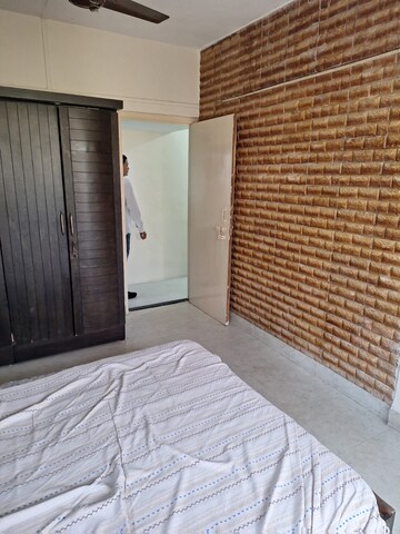 Room in 1 BHK Apartment at Manish Darshan Andheri, Andheri East – for Rent
