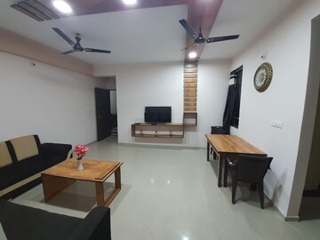 2 BHK Apartment For Rent in Vastral