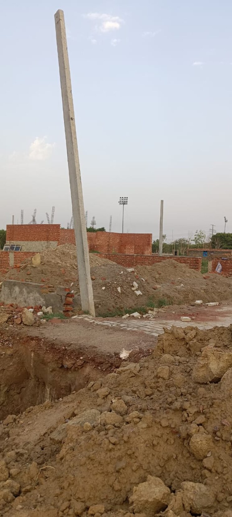 undefined, sector 144  50 Sq.Yd. Plot In Sector 144 Noida 8686181