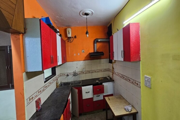 Kitchen, shakti khand iii 3 Bedroom 1500 Sq.Ft. Builder Floor In Shakti Khand Iii Ghaziabad 8686154