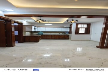 Parking in 3 BHK Builder Floor at Shakti Khand Iii – for Rent