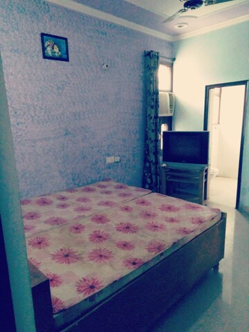 Bedroom in 3 BHK Builder Floor at Dhakoli – for Rent