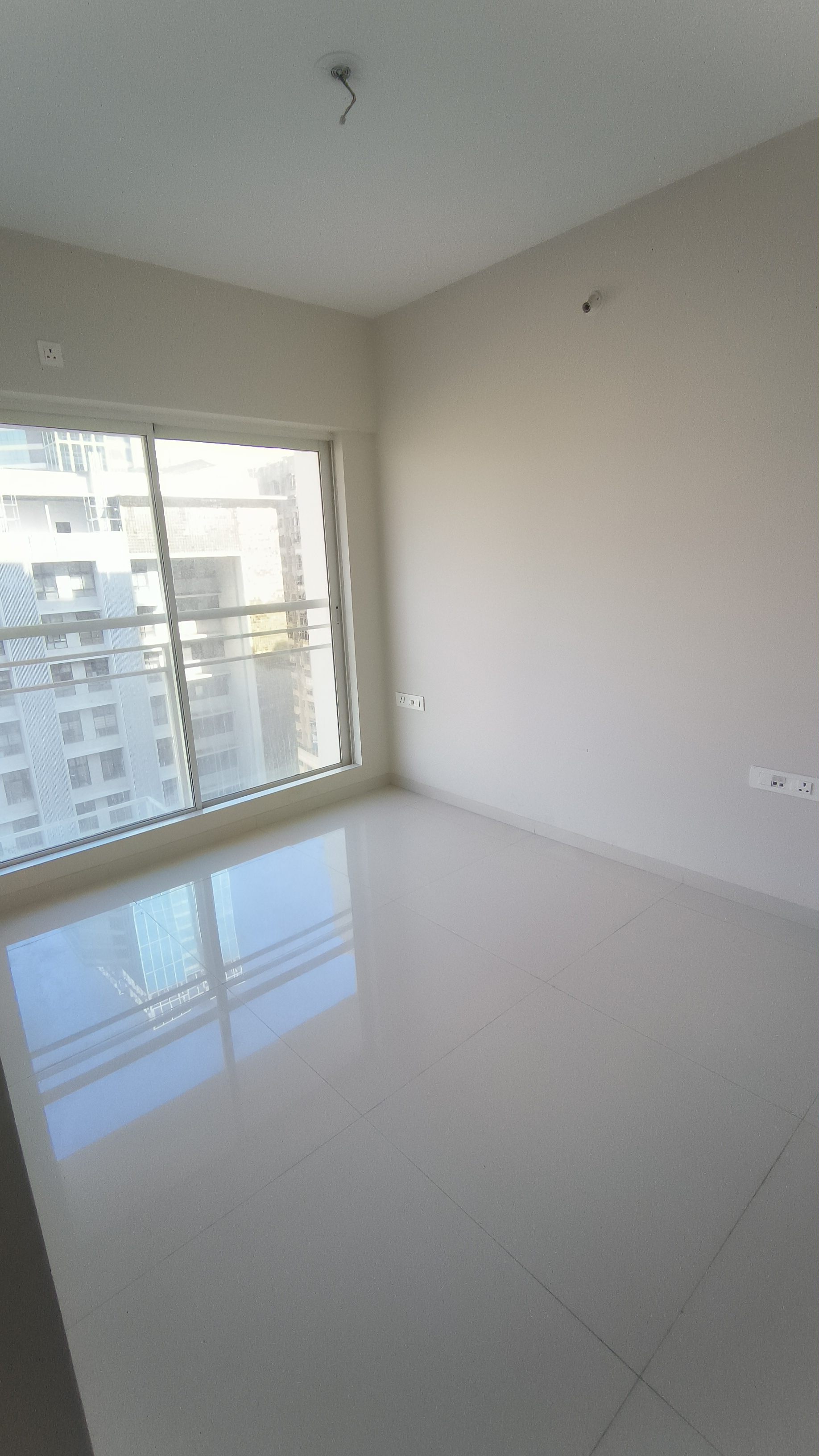 2 BHK Apartment For Sale in Sugee Atharva