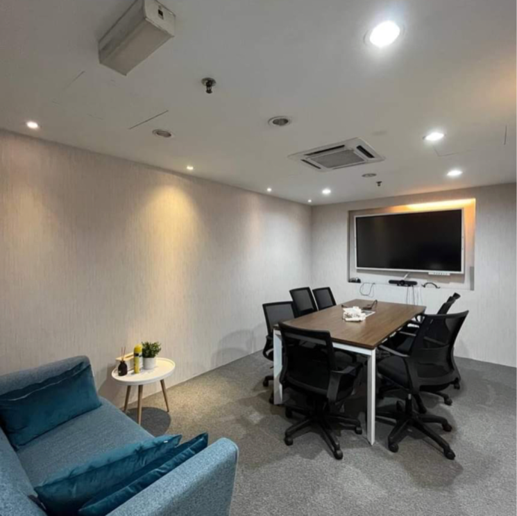 Team Area, hubtown-solaris Commercial Office Space 1300 Sq.Ft. In Koldongri Mumbai 8686380