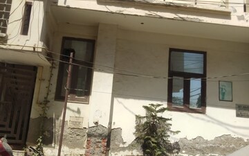 Plot For Sale in Vaishno Homes, Dlf Ankur Vihar