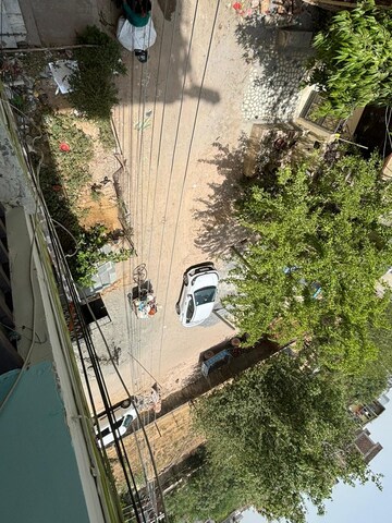 Balcony in 1 BHK Apartment at Dlf City Phase 3 – for Rent