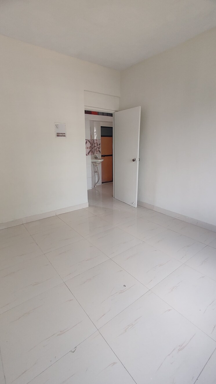 Room, dombivli west 1 Bedroom 525 Sq.Ft. Apartment In Dombivli West Thane 8686554