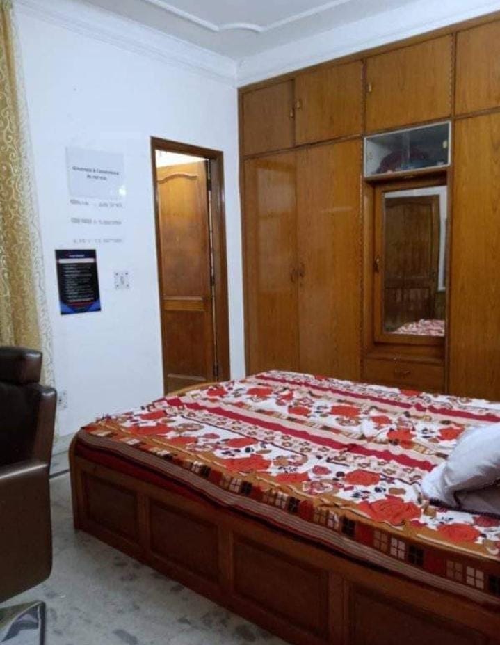 1 BHK + Pooja Room Apartment For Rent in Chander Nagar Krishna Nag