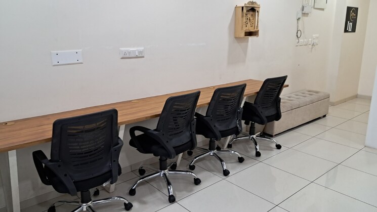 Team Area, sun-westbank Commercial Office Space 720 Sq.Ft. In Navrangpura Ahmedabad 8686536