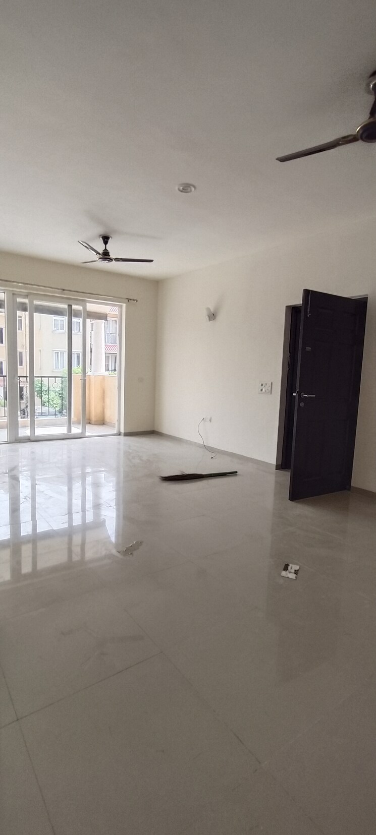 Room, emaar-mgf-emerald-hills 3 Bedroom 1396 Sq.Ft. Independent House In Sector 65 Gurgaon 8686600