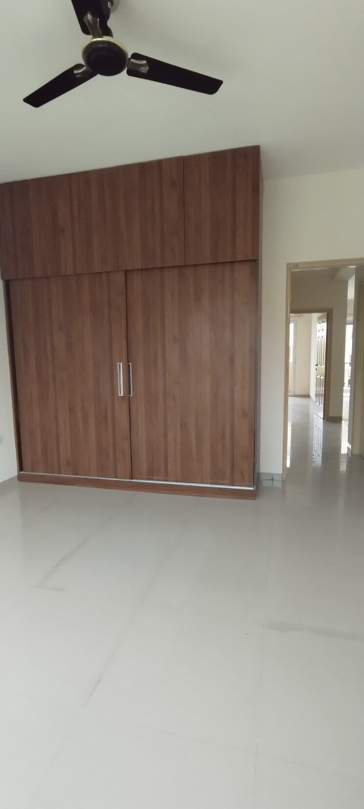 Room, emaar-mgf-emerald-hills 3 Bedroom 1396 Sq.Ft. Independent House In Sector 65 Gurgaon 8686600