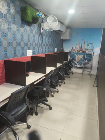  Office Space For Rent in Sector 17
