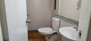 Bathroom in 2 BHK Apartment at Jaypee Greens Kosmos, Sector 134 – for Rent