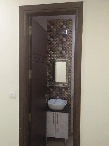 Bathroom in 1 BHK Builder Floor at Krishna Nagar – for Sale