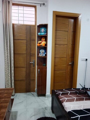 Room in 3 BHK Builder Floor at Vasundhara Sector 1 – for Rent