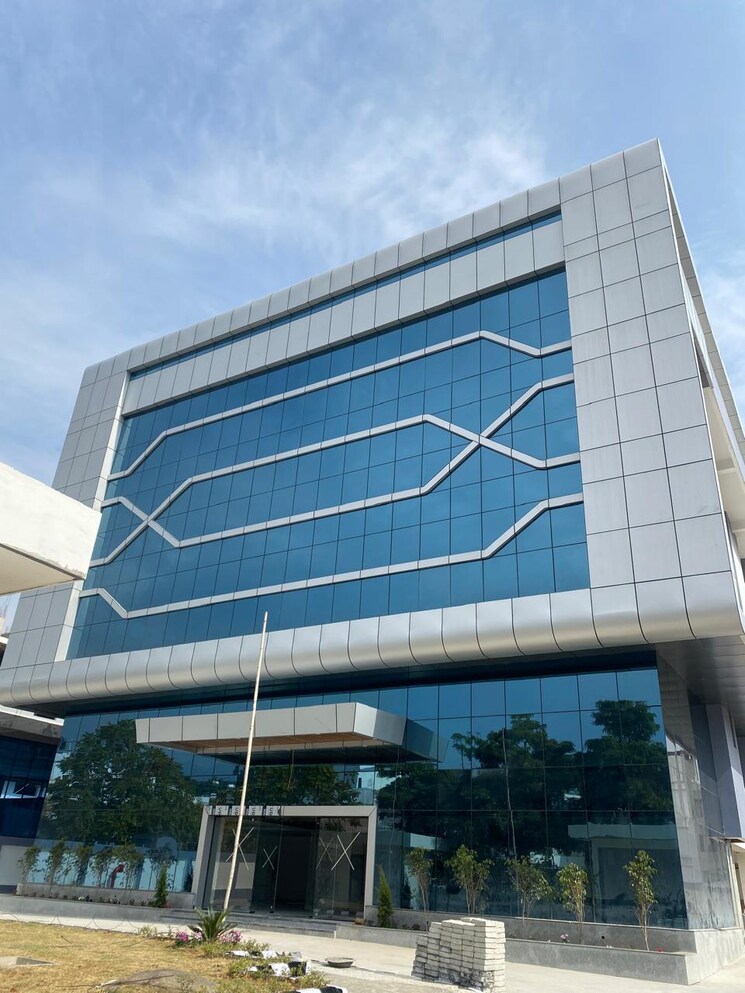 Exterior View, shahastradhara road Commercial Office Space 2500 Sq.Ft. In Shahastradhara Road Dehradun 8686675