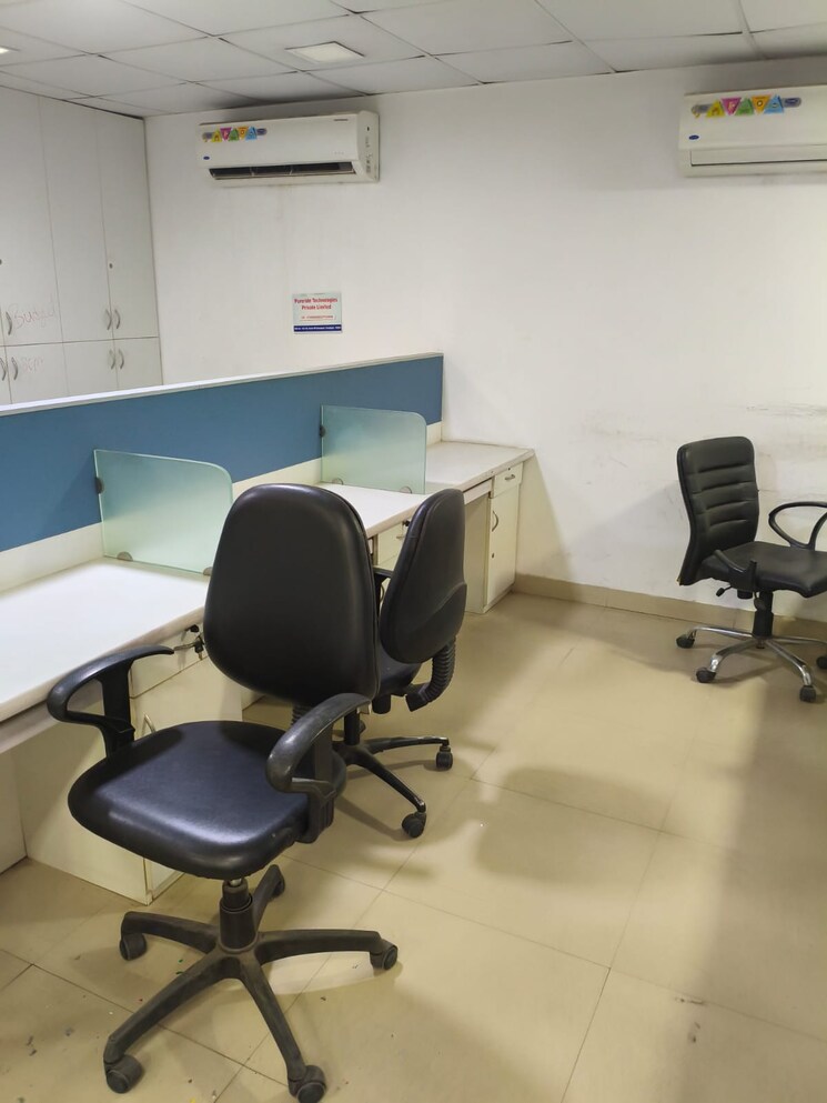 Team Area, sector 9 Commercial Office Space 1400 Sq.Ft. In Sector 9 Chandigarh 8686701
