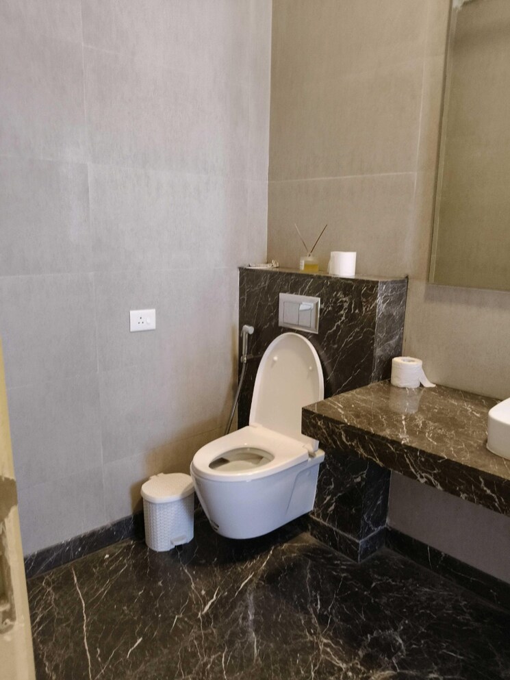 Bathroom, indiabulls-sky-forest 3 Bedroom 1808 Sq.Ft. Apartment In Lower Parel Mumbai 8686672