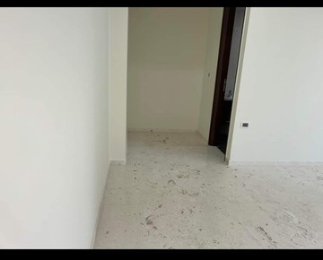 Room in 2 BHK Apartment at Ekta Tripolis, Goregaon West – for Rent