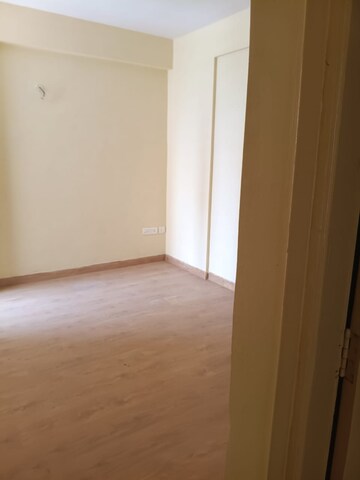 Room in 2 BHK Apartment at RAS Palm Residency, Sector 76 – for Sale