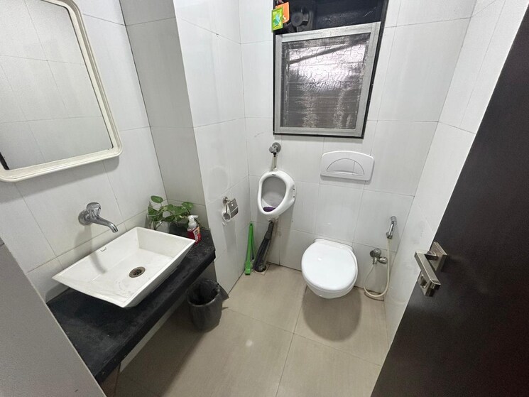 Bathroom, andheri east Commercial Office Space 1350 Sq.Ft. In Andheri East Mumbai 8686873