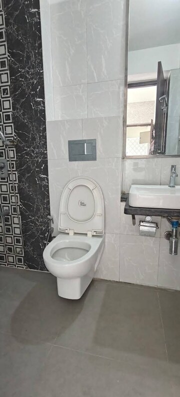 Master Bedroom in 2 BHK Apartment at Omkar Ananta, Goregaon East – for Rent