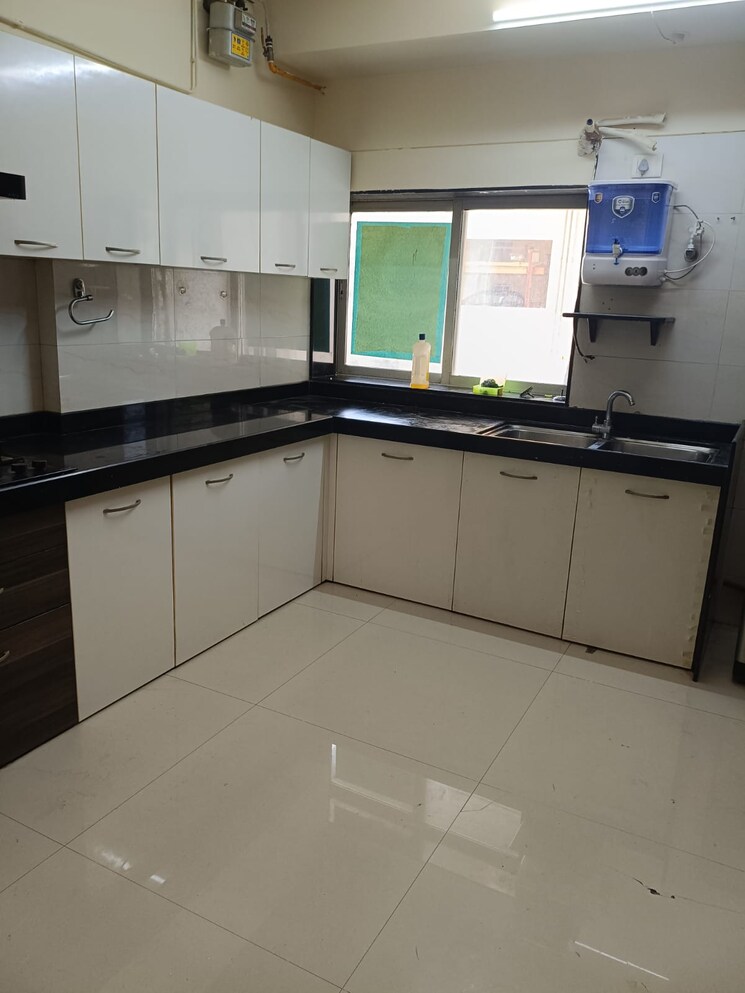 Kitchen, romell-umiya-grandeur 3 Bedroom 950 Sq.Ft. Apartment In Goregaon East Mumbai 8687073