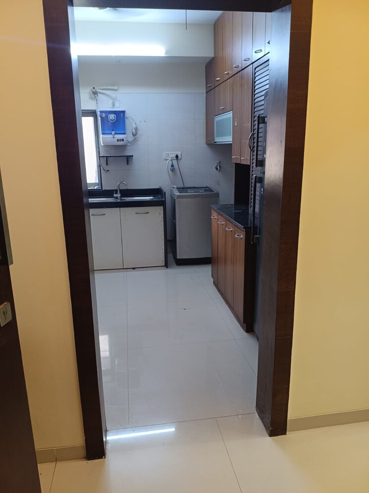 Kitchen, romell-umiya-grandeur 3 Bedroom 950 Sq.Ft. Apartment In Goregaon East Mumbai 8687073