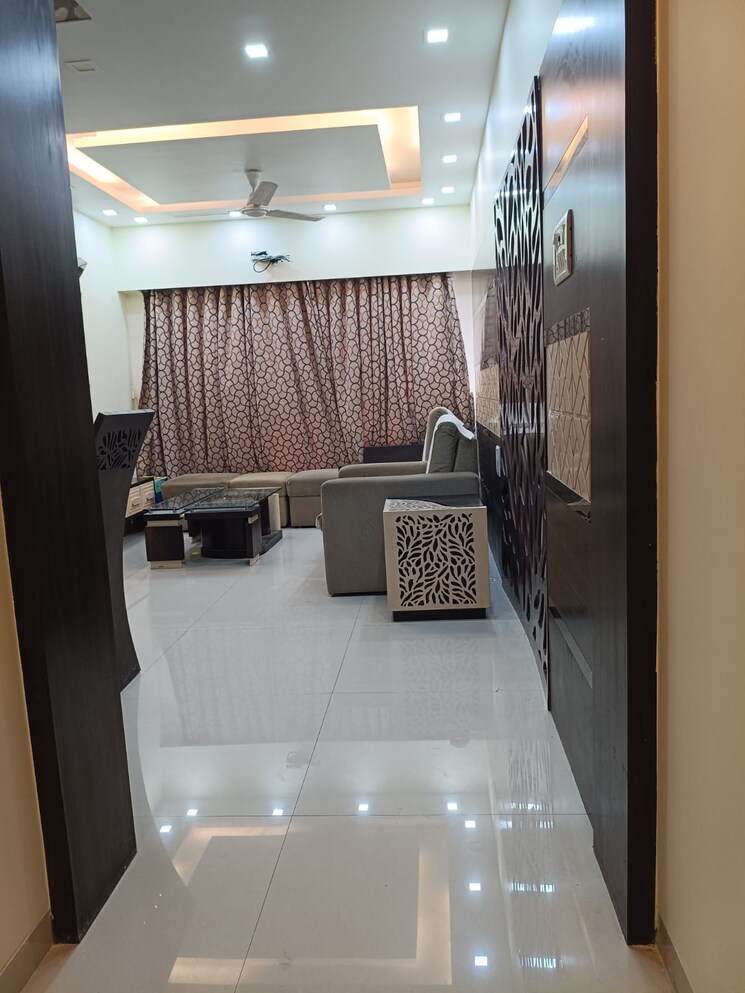 Bathroom, romell-umiya-grandeur 3 Bedroom 950 Sq.Ft. Apartment In Goregaon East Mumbai 8687073