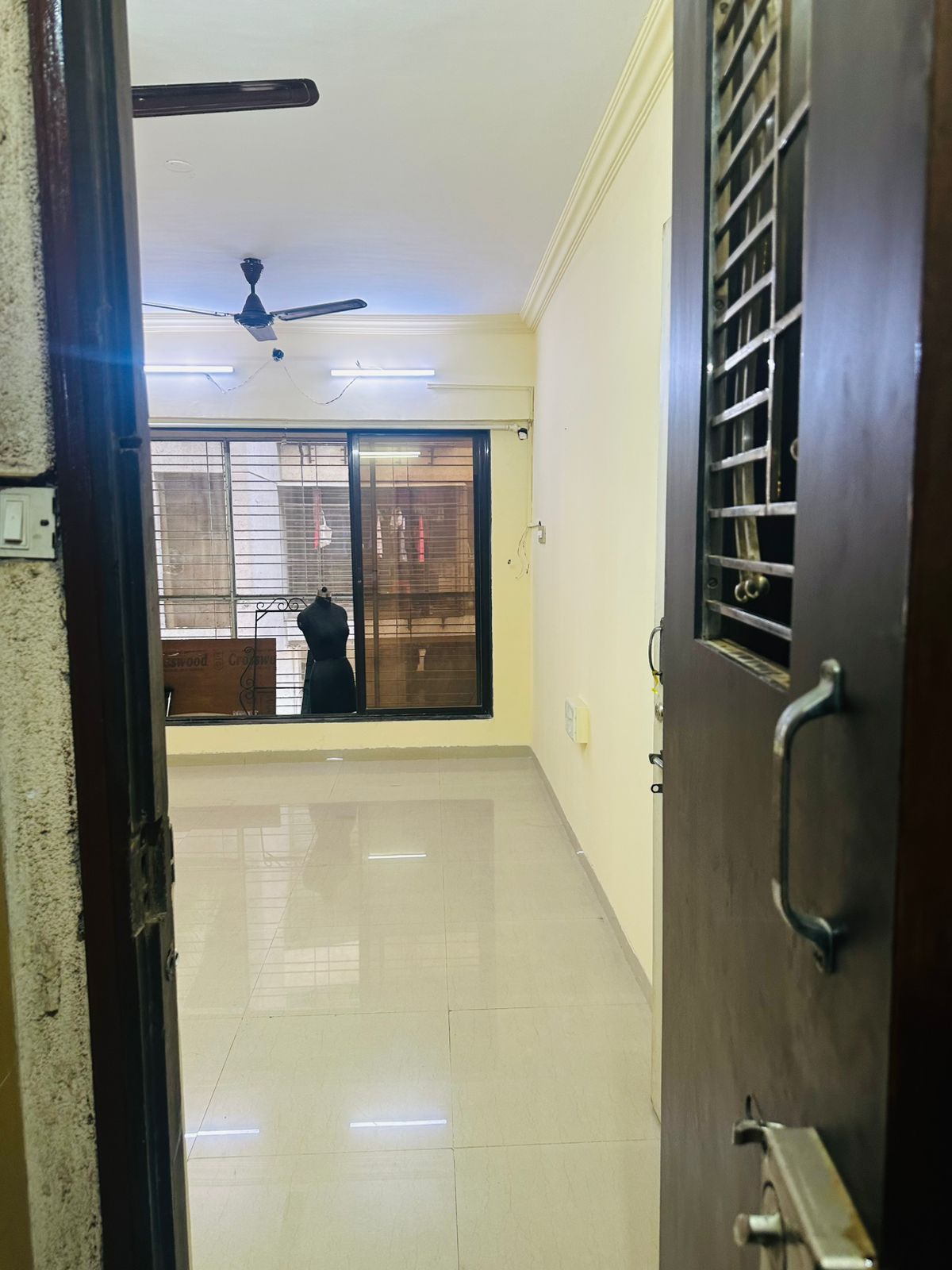 1 BHK Apartment For Rent in Lalani Valentine Apartment