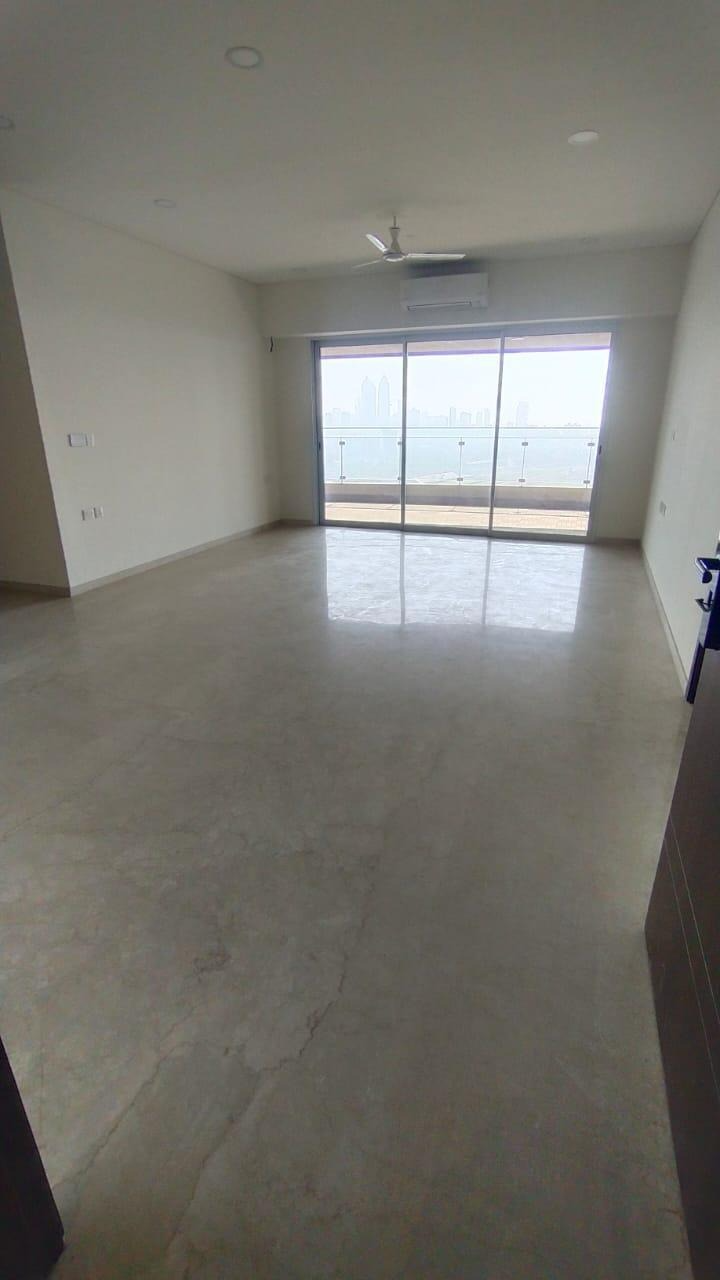 3 BHK + Servant Room Apartment For Rent in Lokhandwala Minerva Mahalaxmi