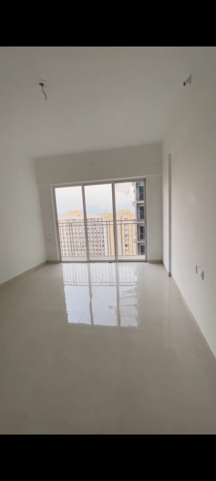 Room, godrej-vihaa 1 Bedroom 705 Sq.Ft. Apartment In Badlapur East Thane 8687355