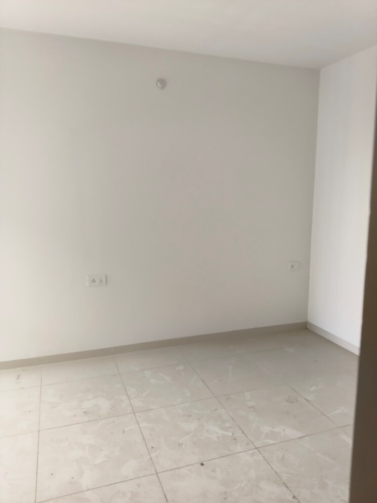 Room, godrej-emerald 2 Bedroom 750 Sq.Ft. Apartment In Ghodbunder Road Thane 8687501